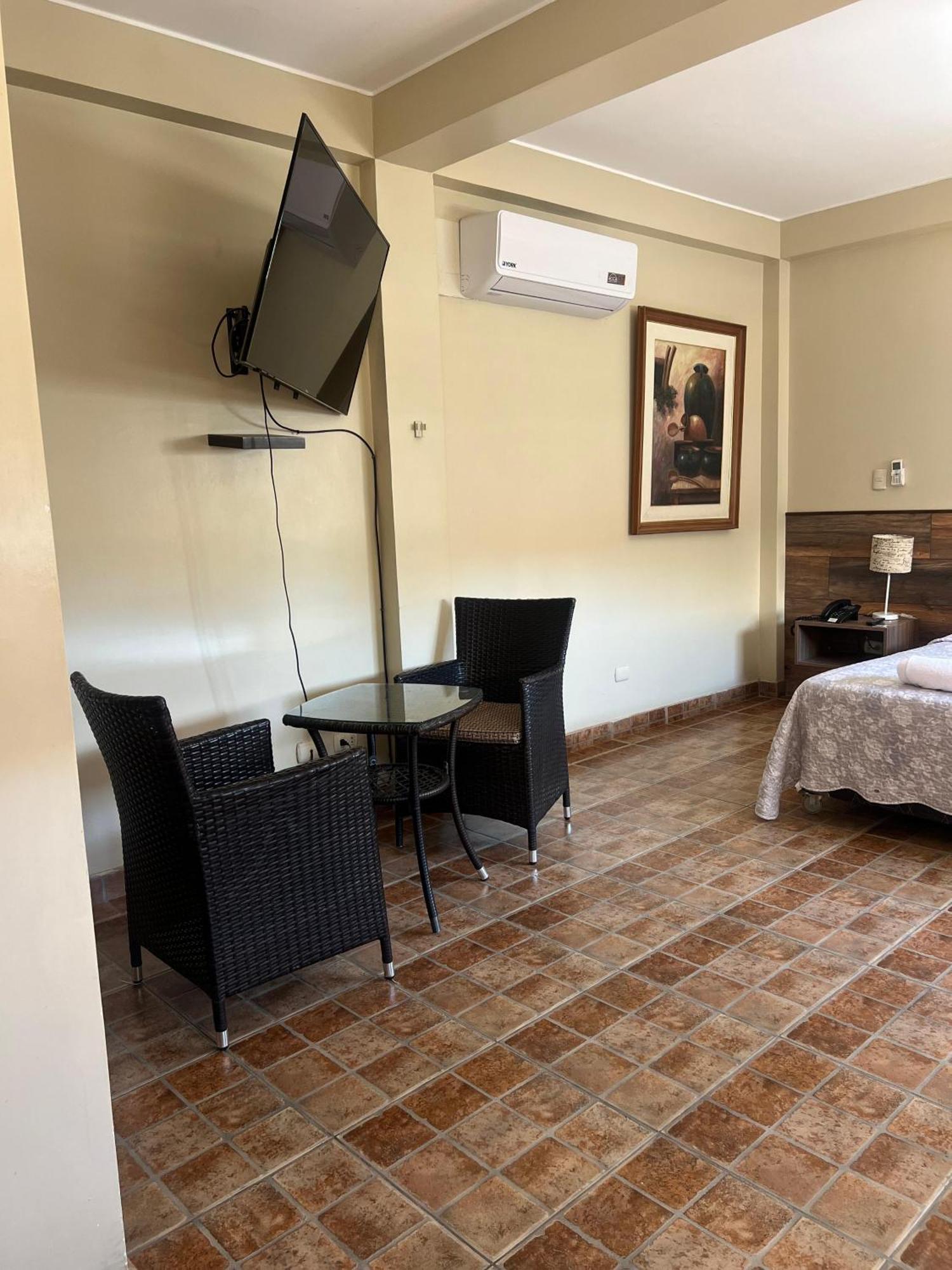 Hotel El Huacachinero Ica Eksteriør billede